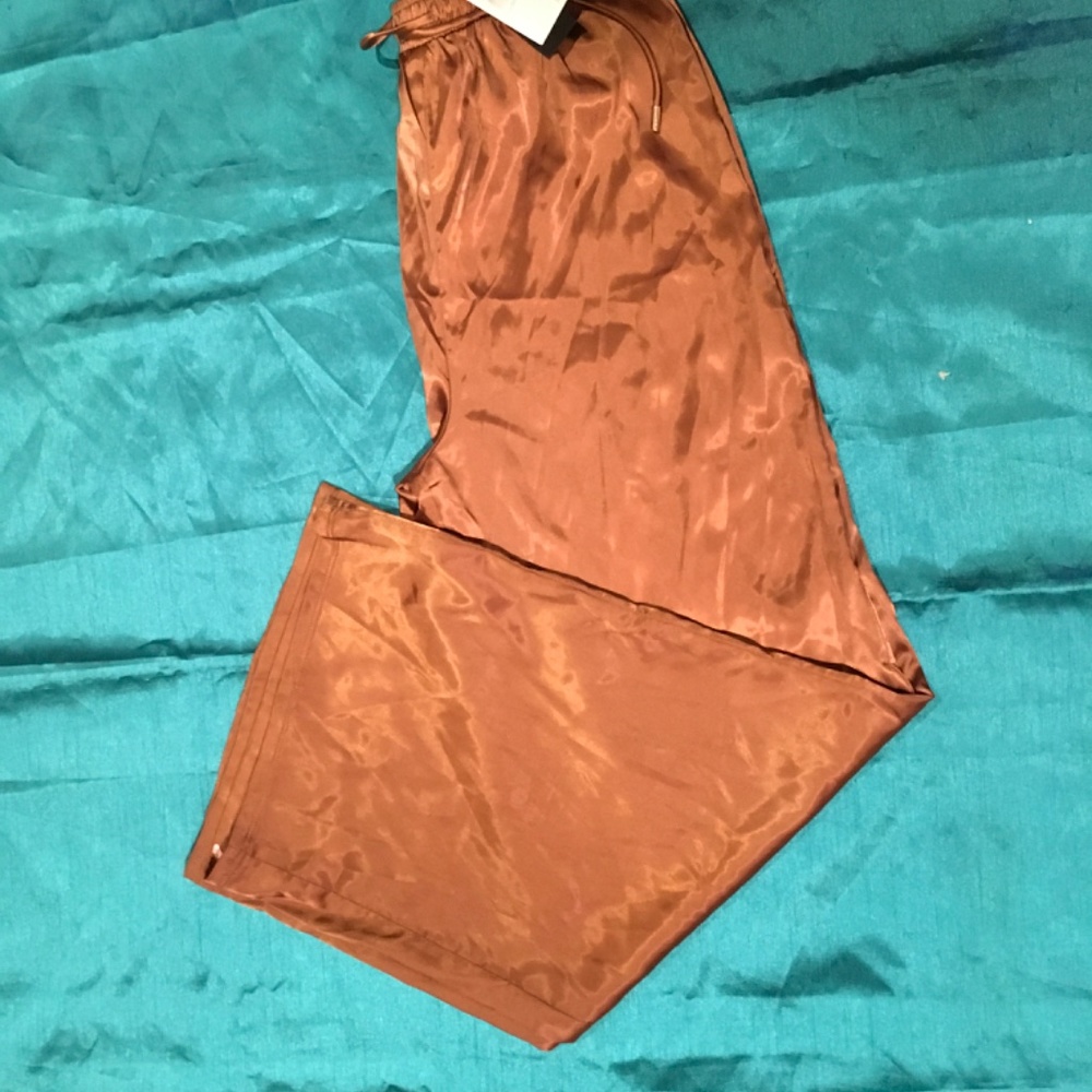 AFRM SHIRT AND PANT - Picture 3 of 7